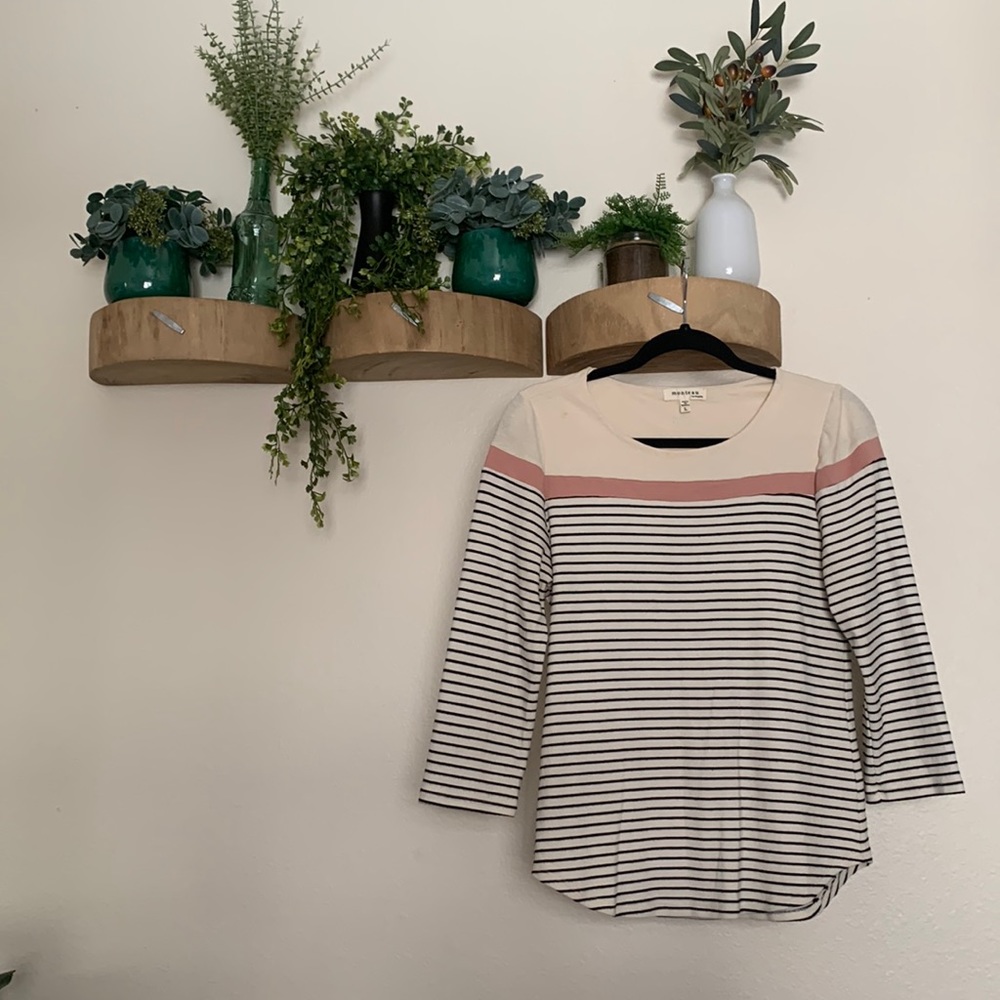 Black white and pink stripe shirt 3/4 sleeve